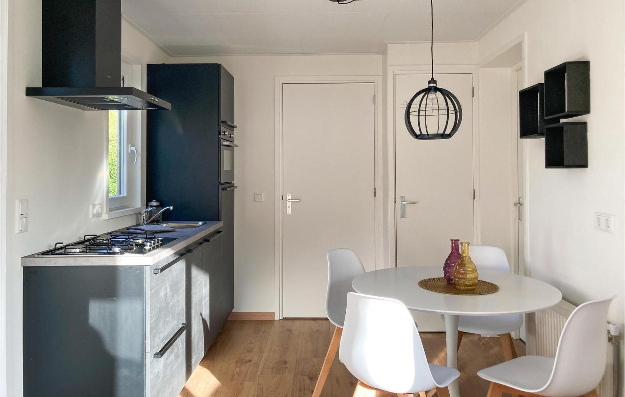 Vakantiehuis 2 Bedroom Stunning In *