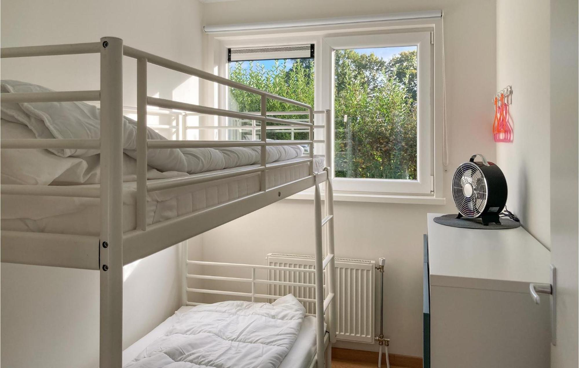 2 Bedroom Stunning In Heinkenszand
