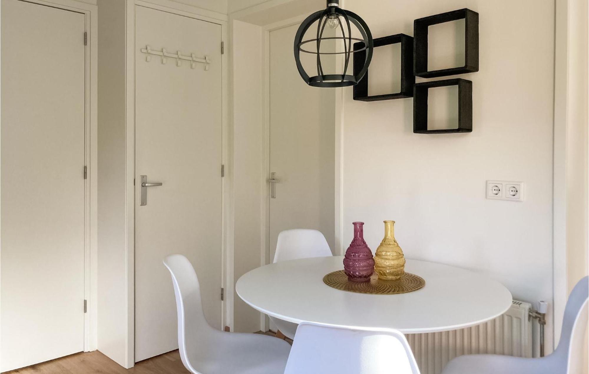 2 Bedroom Stunning In Heinkenszand